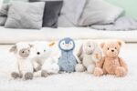 Steiff Hoppie Hase 18 cm hellgrau, Plüschtier Hase mit Schlappohren, Soft Cuddly Friends, flauschiges Stofftier zum / Kuscheln – Bild 6